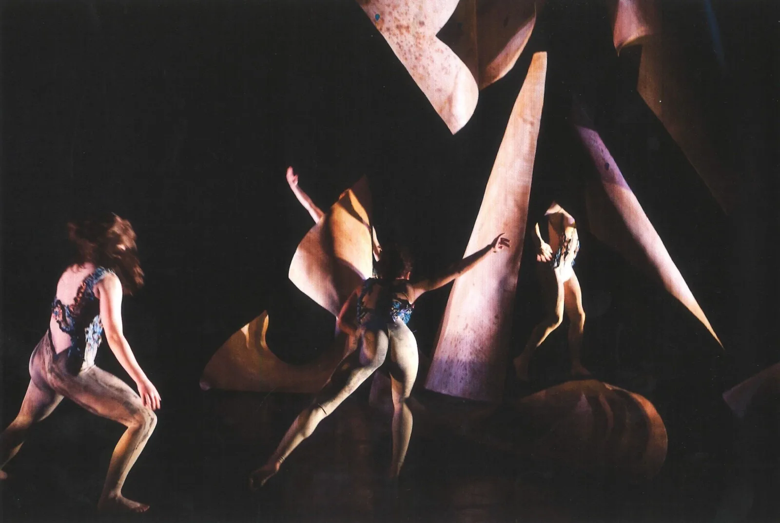 "Wood" dance performance by Kristen Kopp